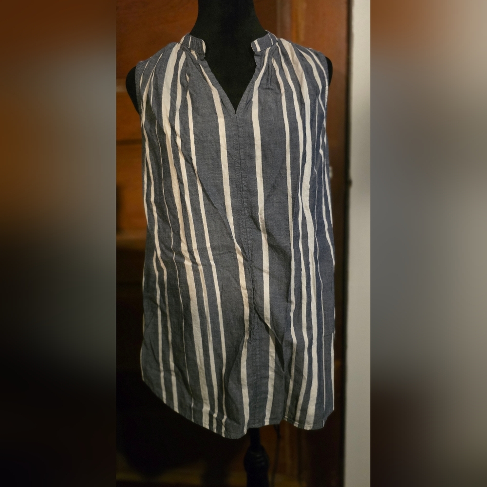 5 For 25$ Annalee + Hope Grey and White Striped Hi-low Tank Top